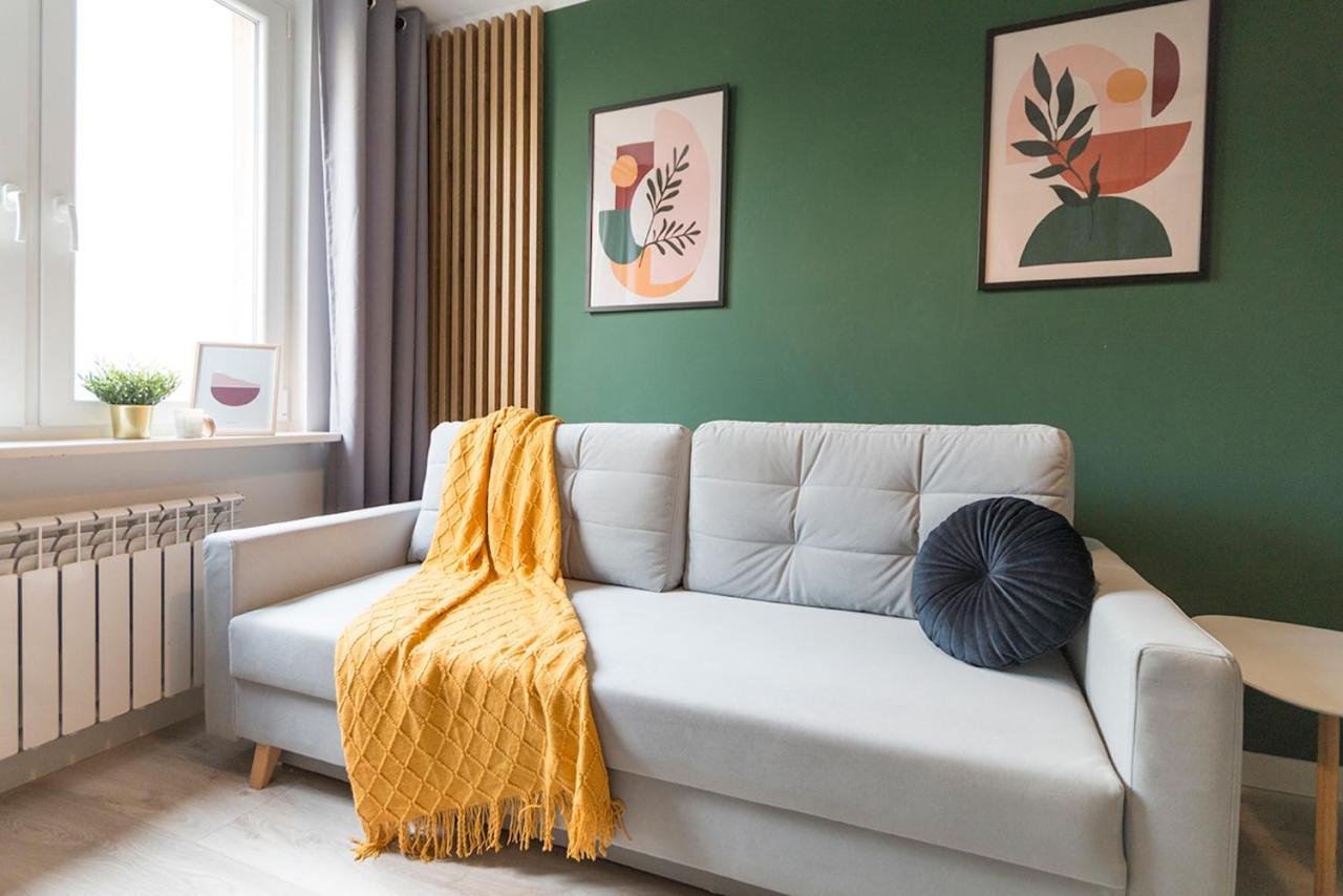 Golden - Cozy Studio Butas